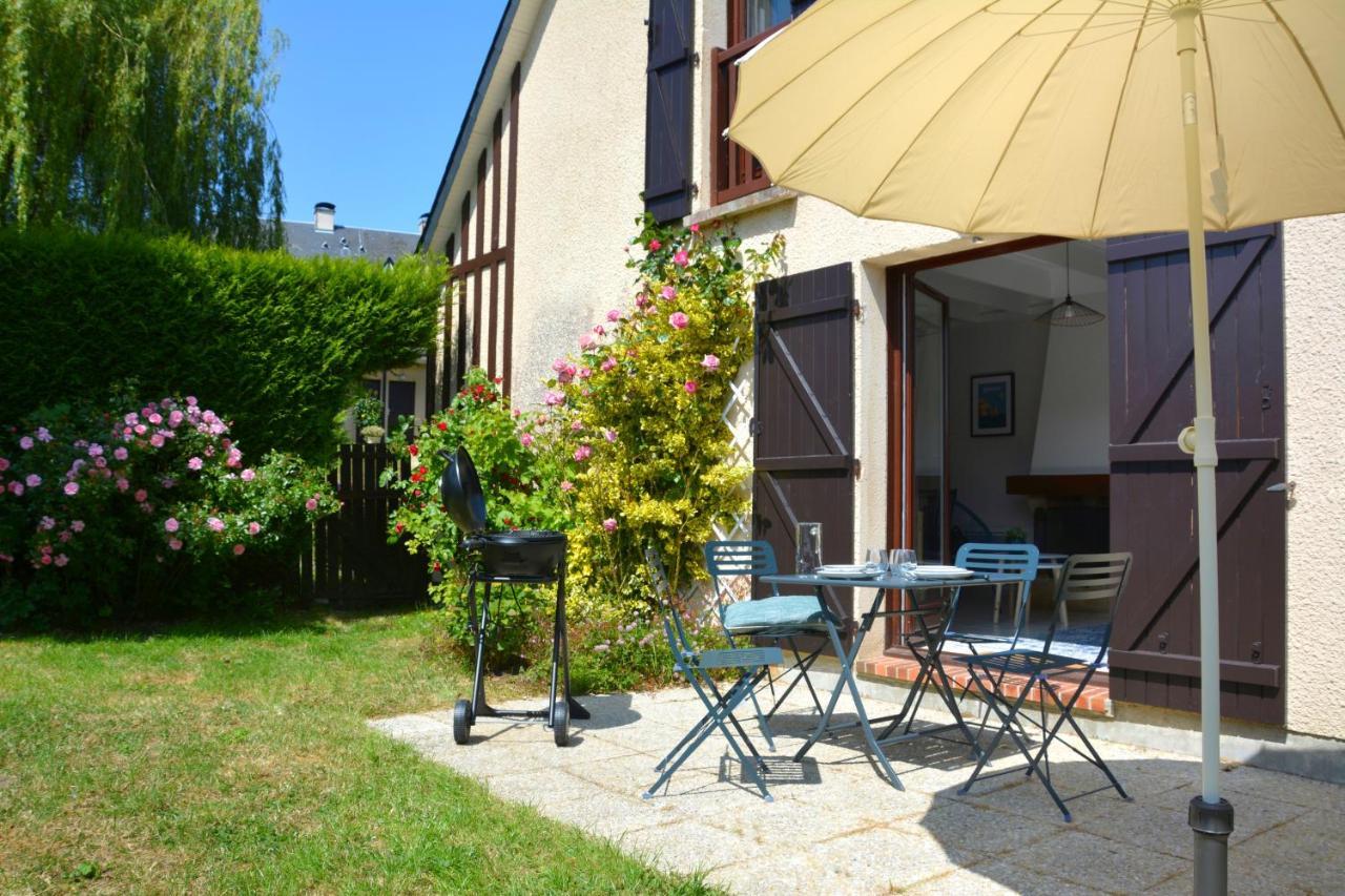 Cottage With Large Garden 15 Minutes Walk From The Beach Villers-sur-Mer Εξωτερικό φωτογραφία