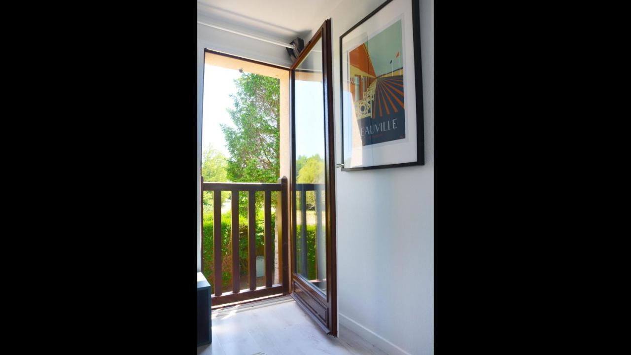 Cottage With Large Garden 15 Minutes Walk From The Beach Villers-sur-Mer Εξωτερικό φωτογραφία